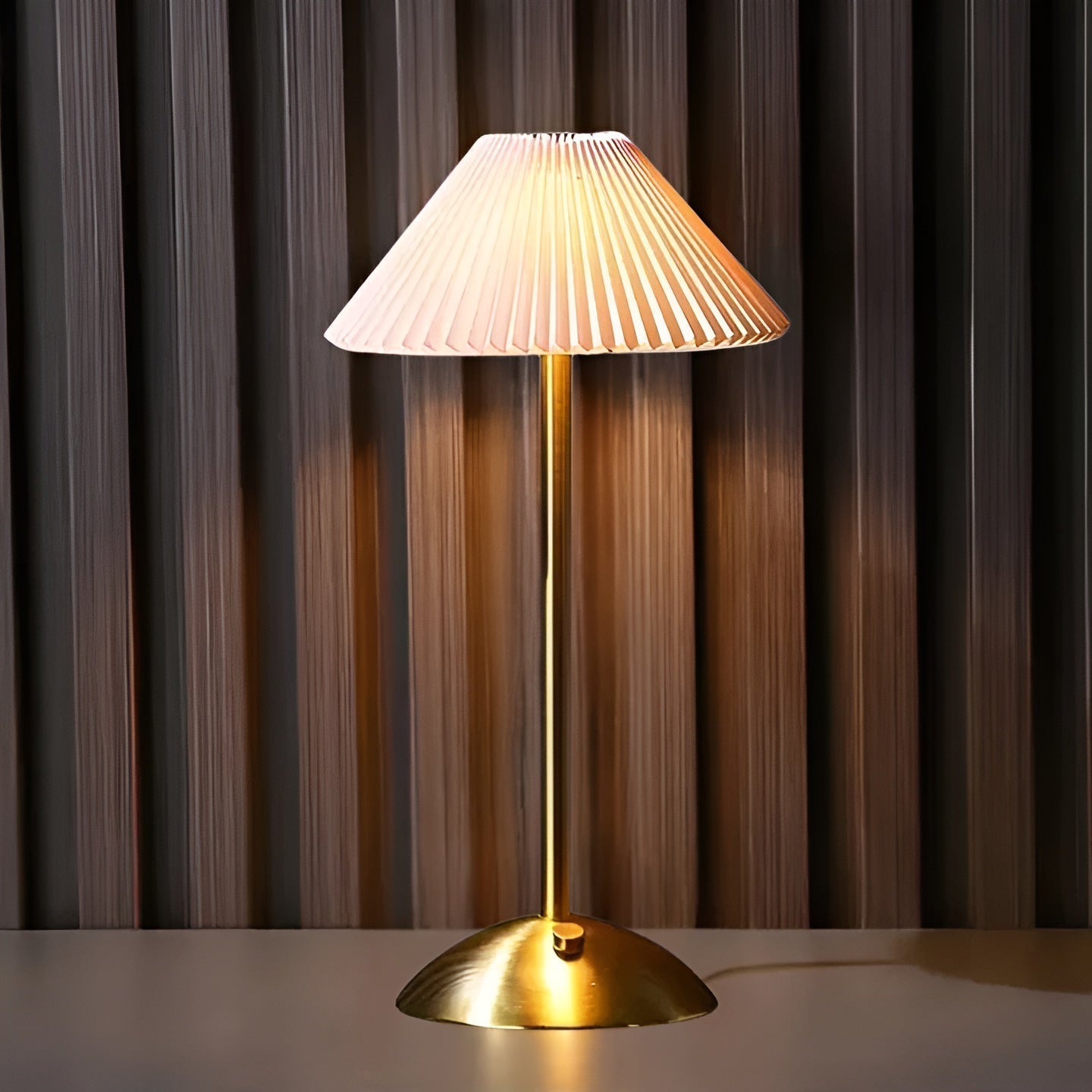 LightLoom | Draadloze en elegante tafellamp