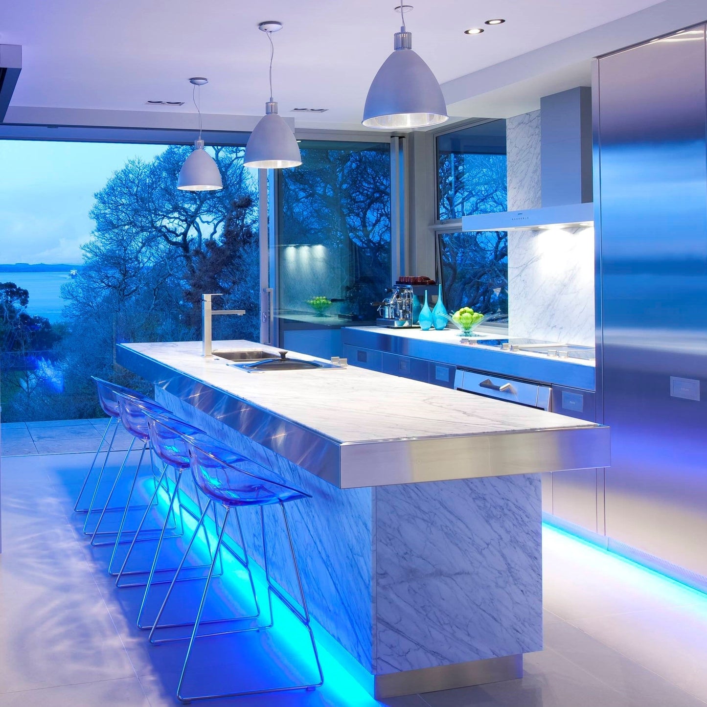 GlowRibbon | Op afstand bedienbare gekleurde LED-strip