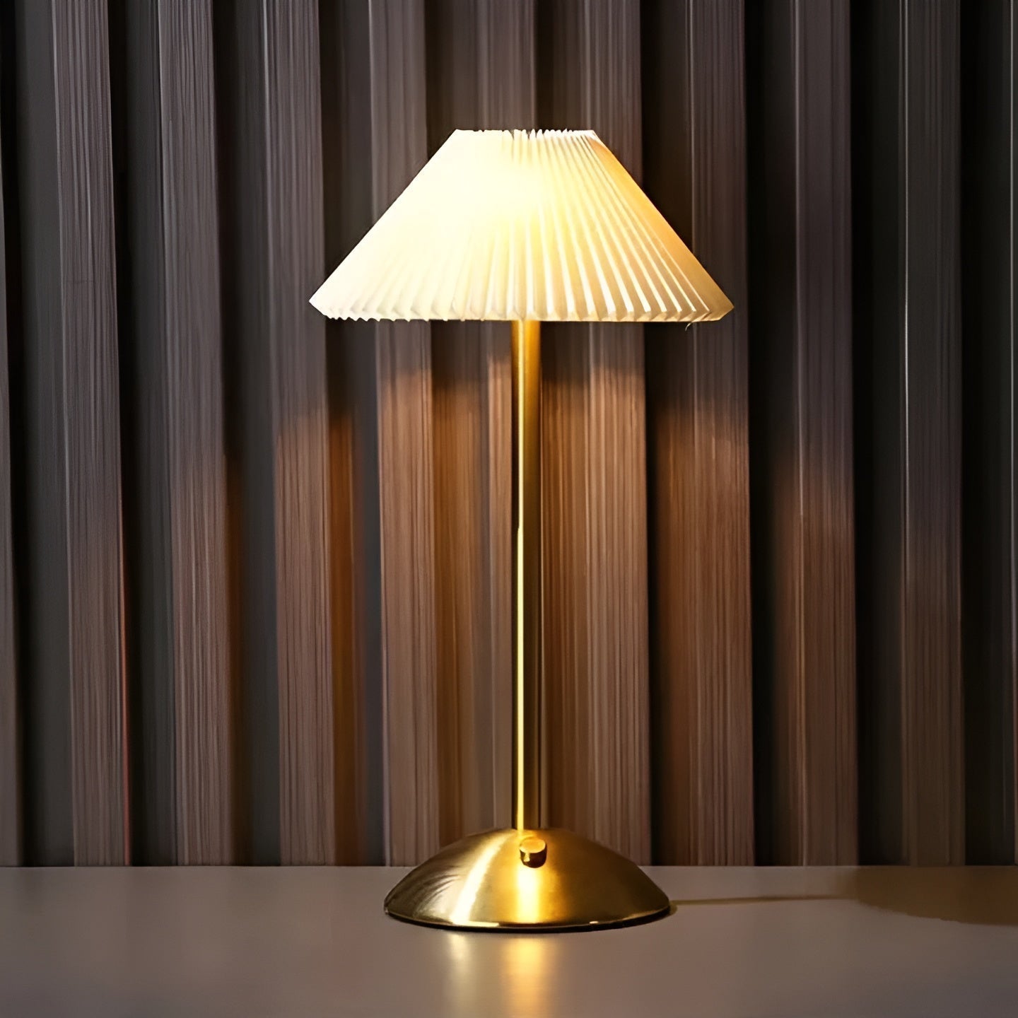 LightLoom | Draadloze en elegante tafellamp